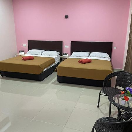 A&H House Hotel Малакка Экстерьер фото
