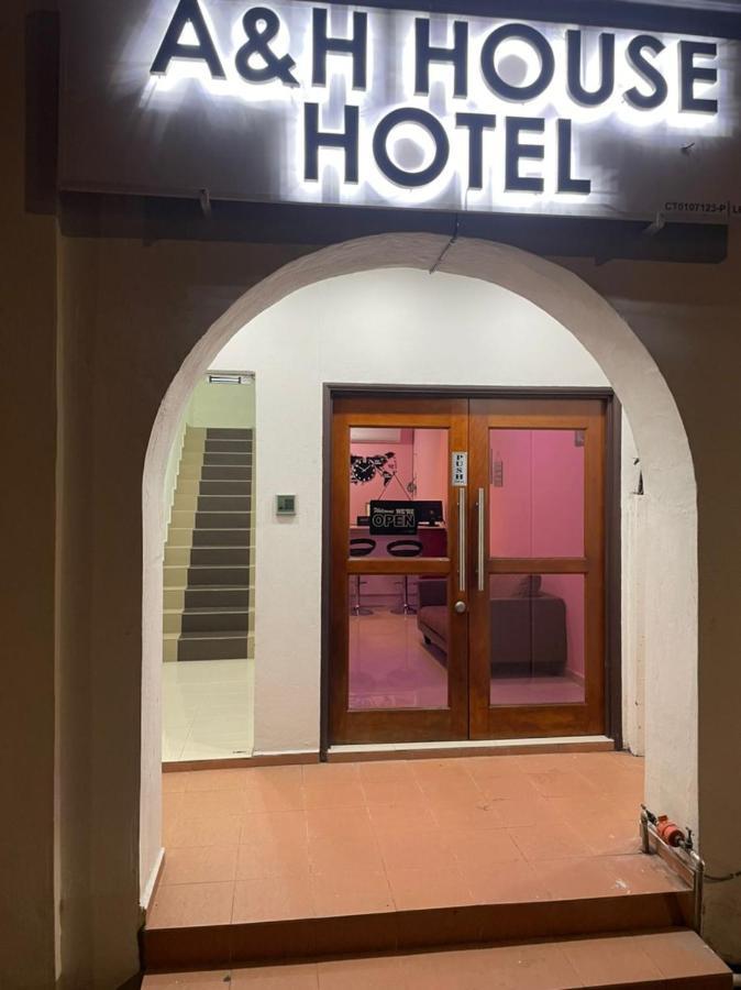 A&H House Hotel Малакка Экстерьер фото